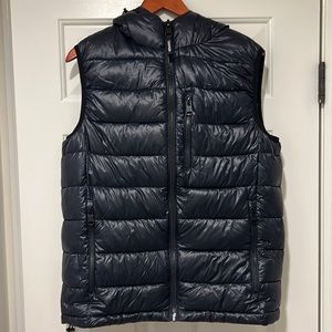 Black puffer vest